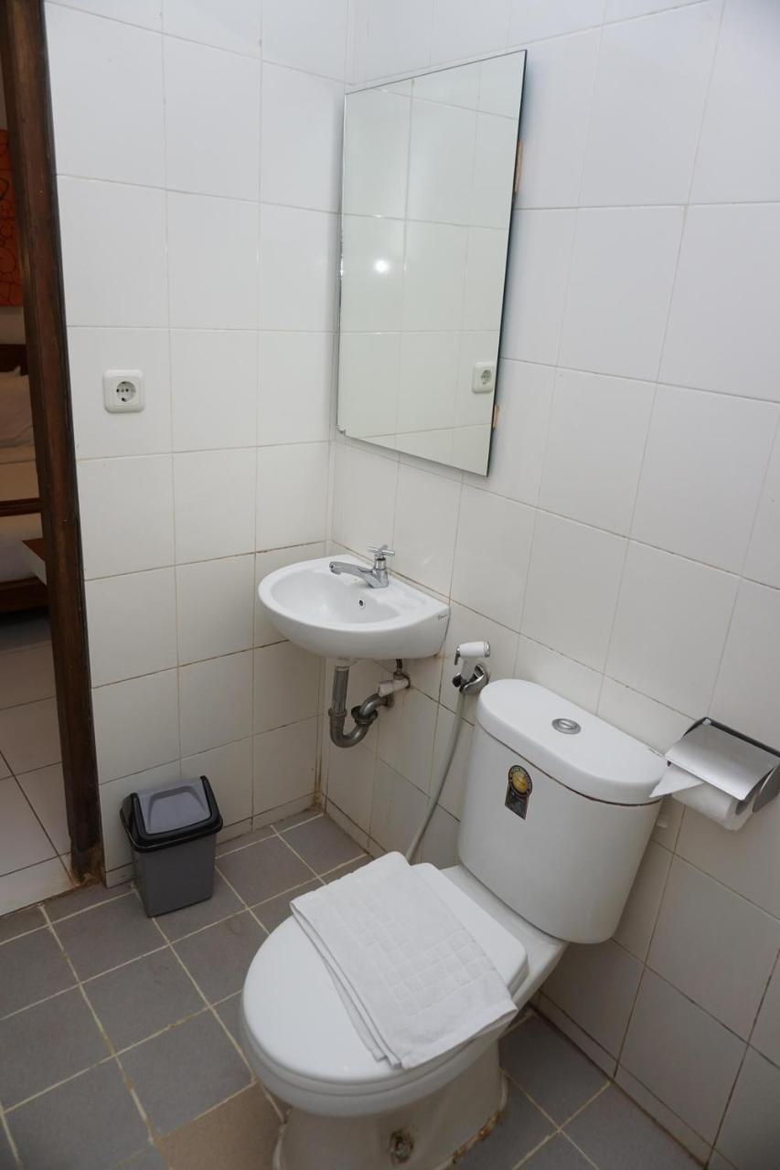 Cempaka Borobudur Guest House Magelang Esterno foto
