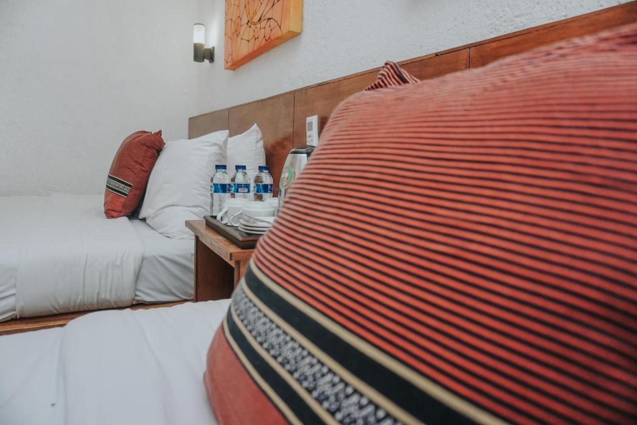 Cempaka Borobudur Guest House Magelang Esterno foto
