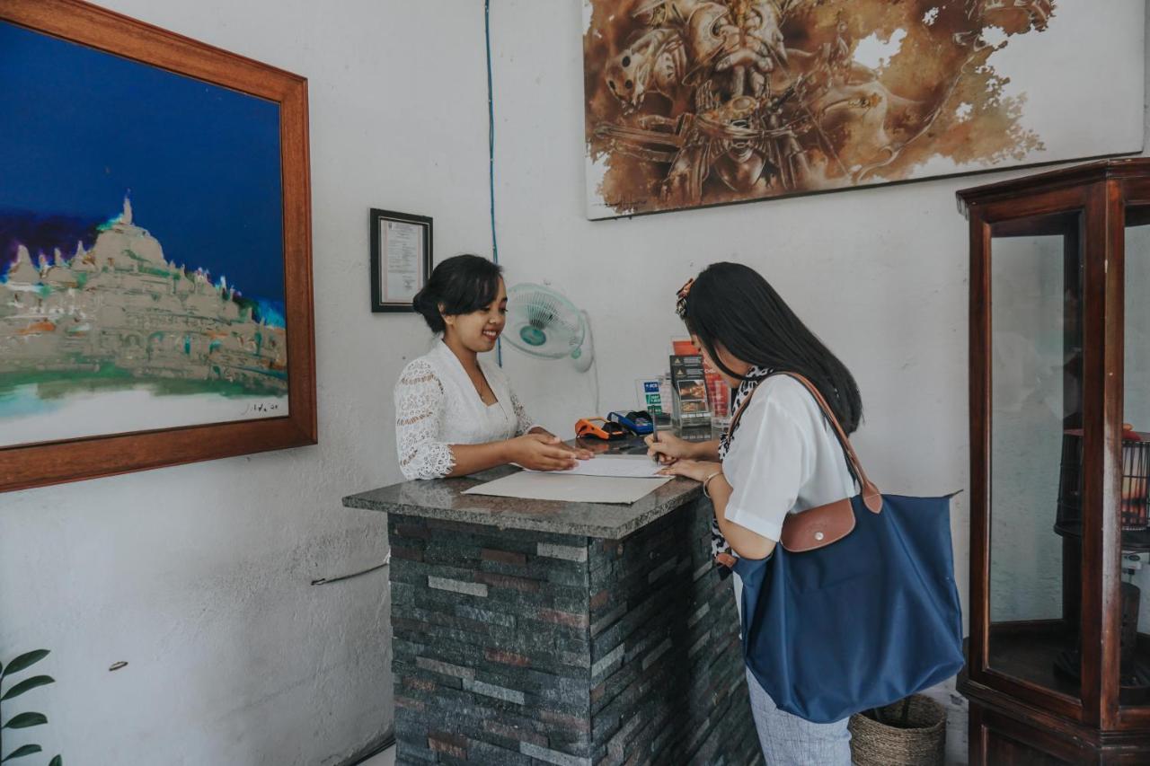Cempaka Borobudur Guest House Magelang Esterno foto